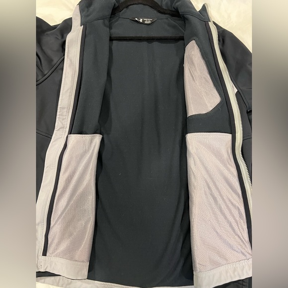 Under Armour Jacket - Picture 3 of 5